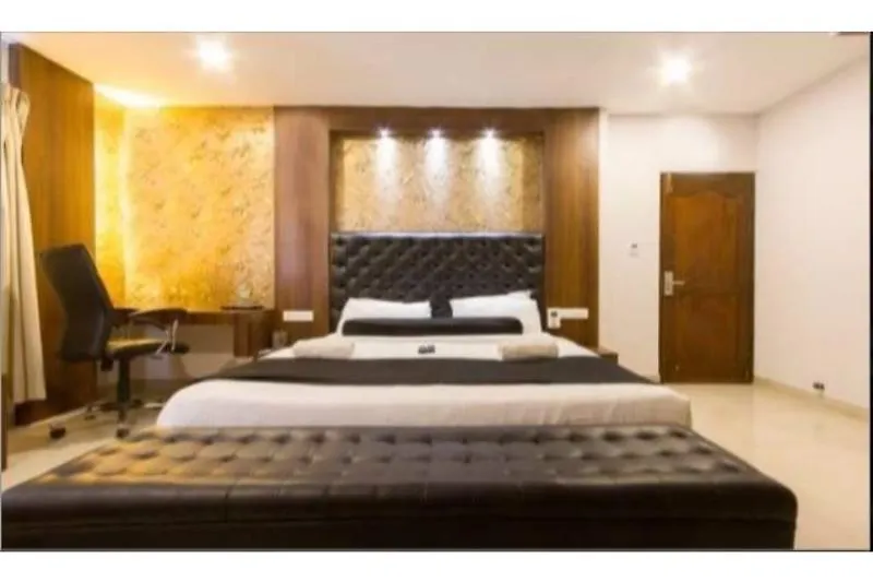 Hotel Fabhotel Dawn Mysore