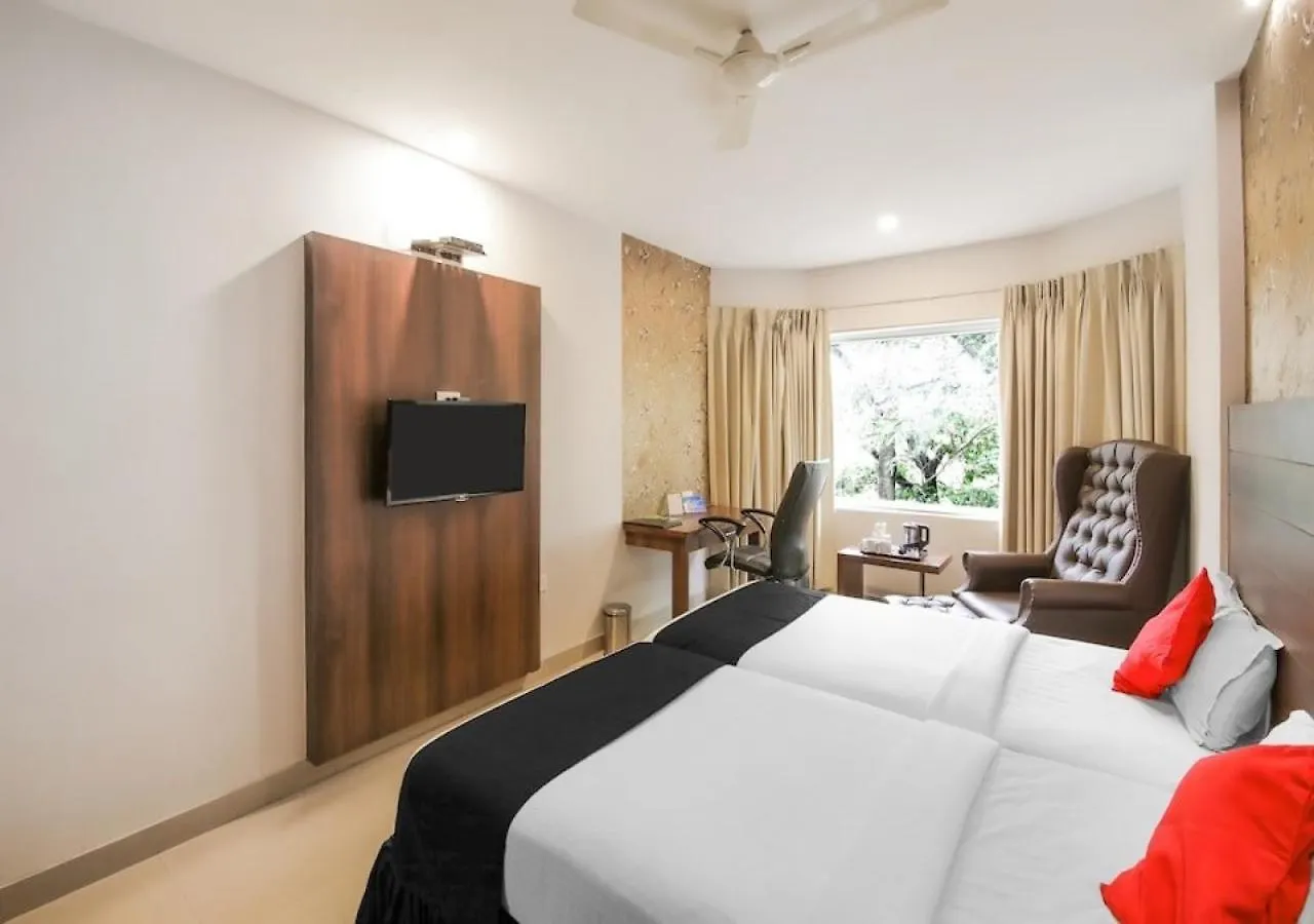 *** Hotel Fabhotel Dawn Mysore India
