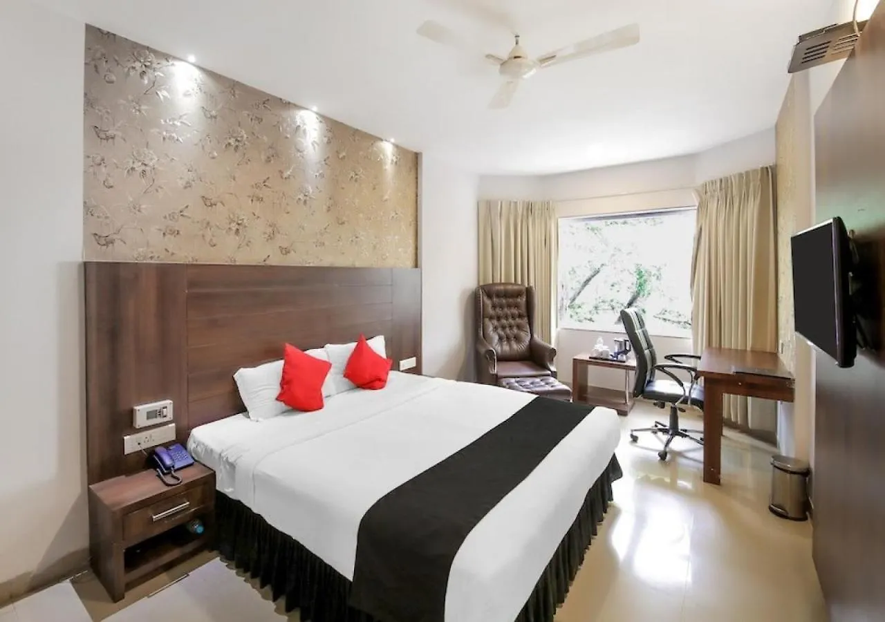 Hotel Fabhotel Dawn Mysore