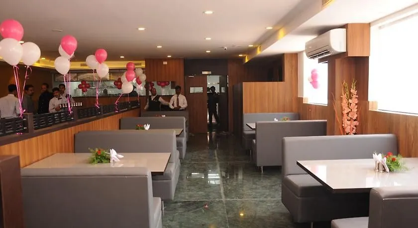 Hotel Fabhotel Dawn Mysore