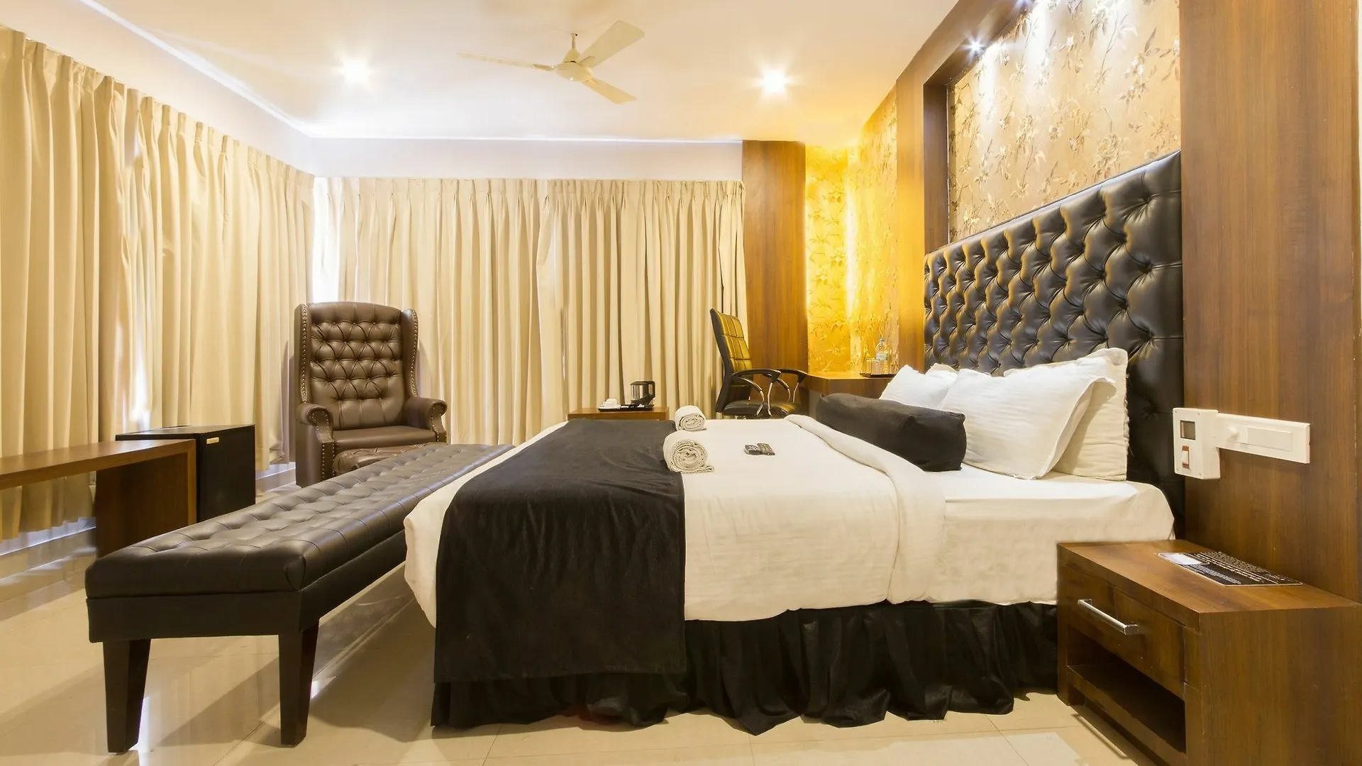 Fabhotel Dawn Mysore 3*,  India