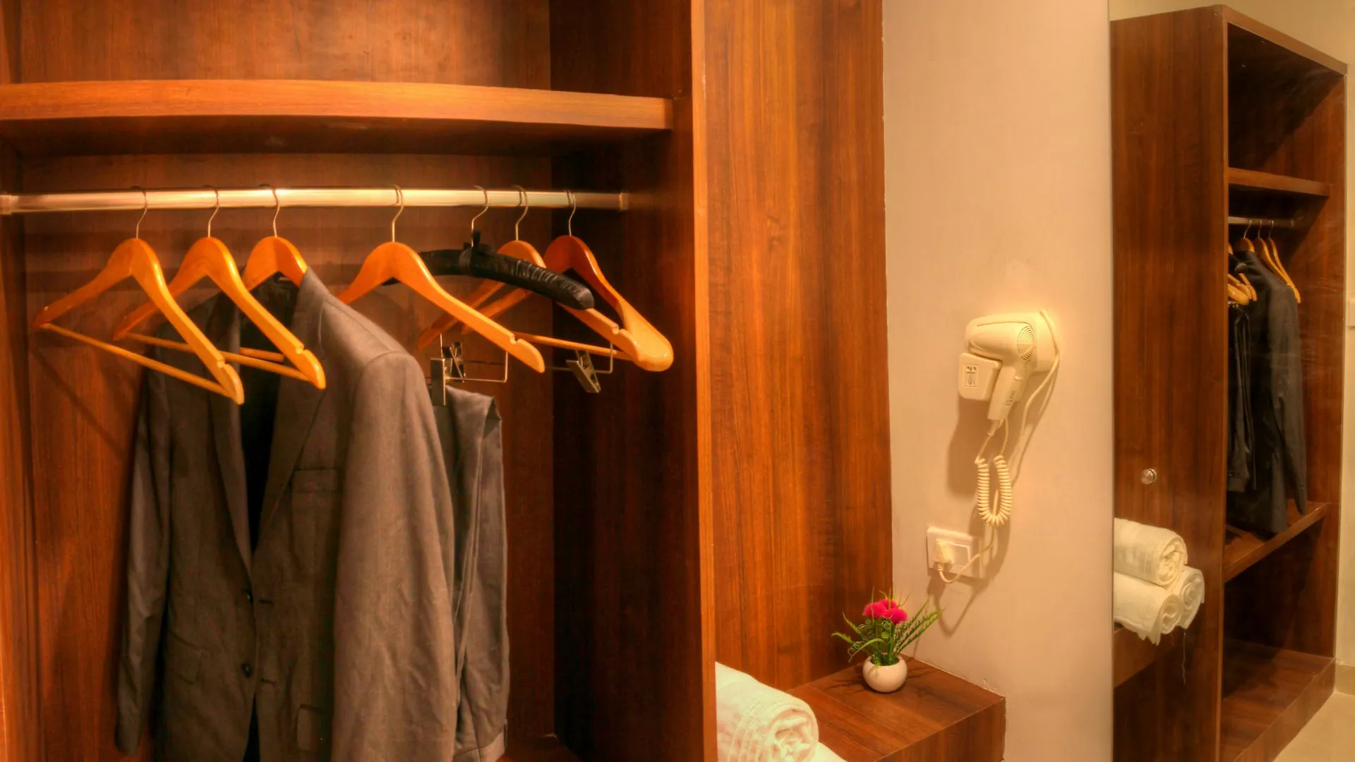 Fabhotel Dawn Mysore