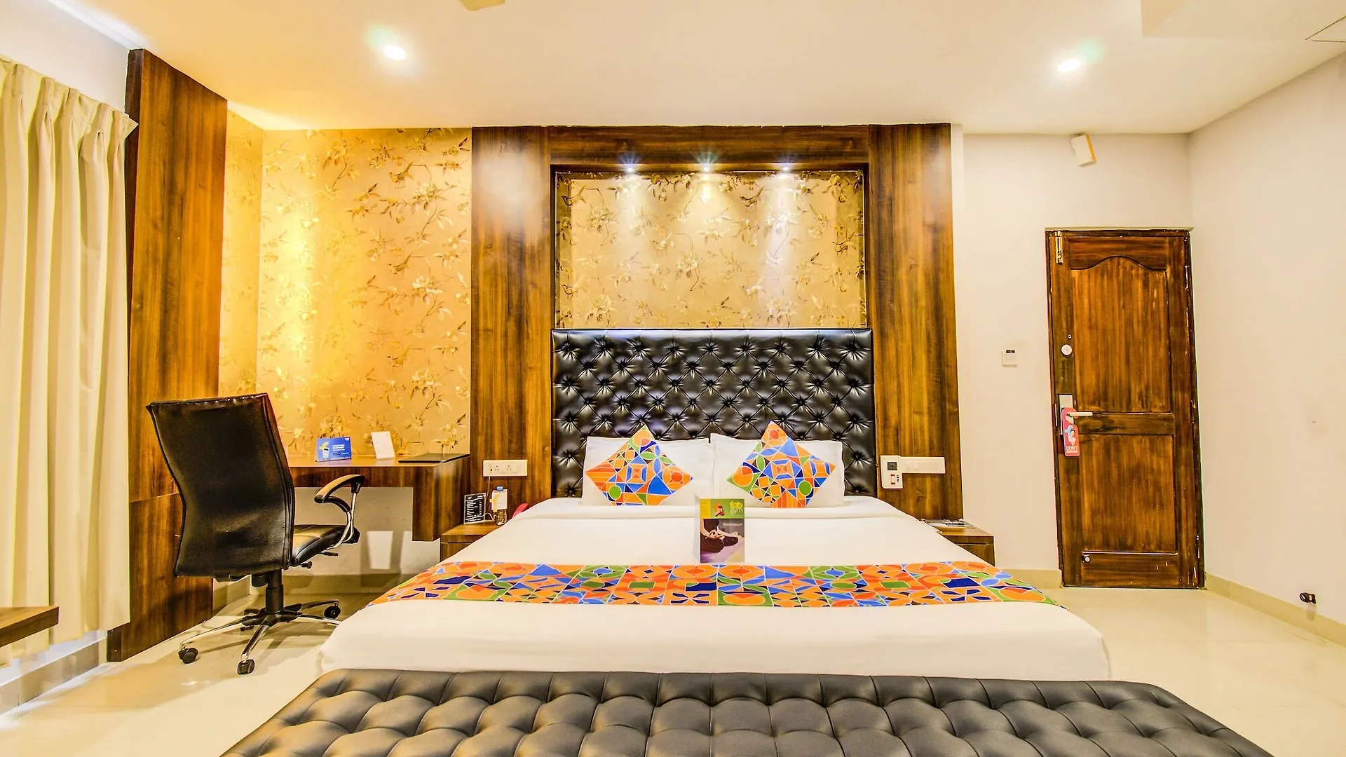 Hotel Fabhotel Dawn Mysore